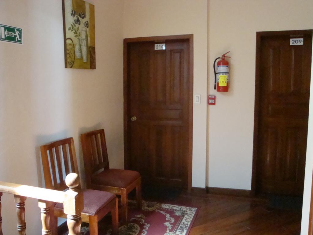 Hostal Santa Maria Gracia Quito Luaran gambar